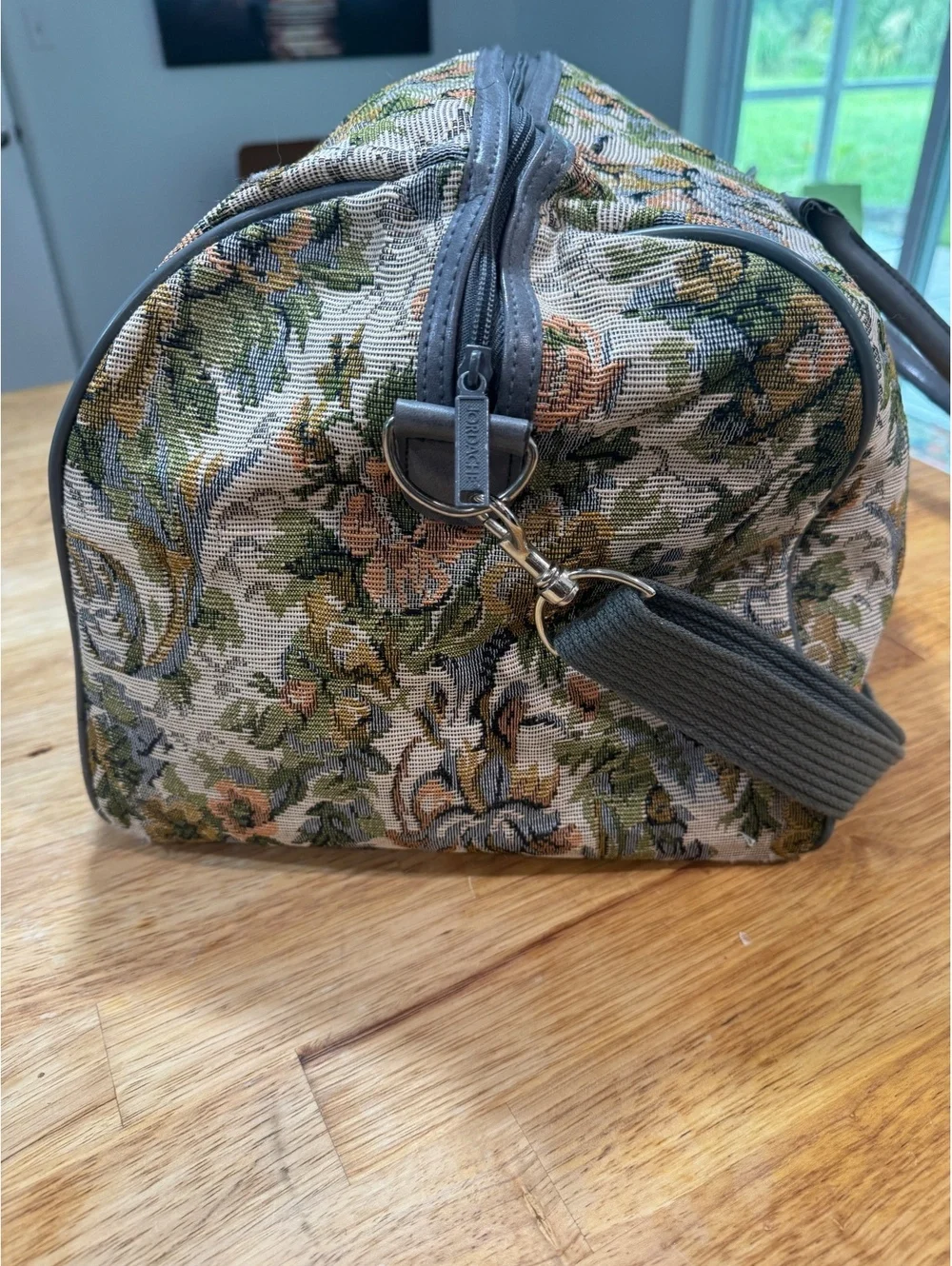 Jordache Floral Tapestry Weekender Duffel Bag Carry On Overnight Travel Bag 22